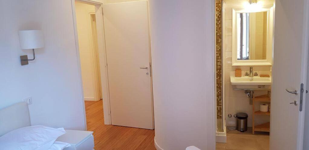Restored Apartment - Stunning Pantheon View Roma Dış mekan fotoğraf